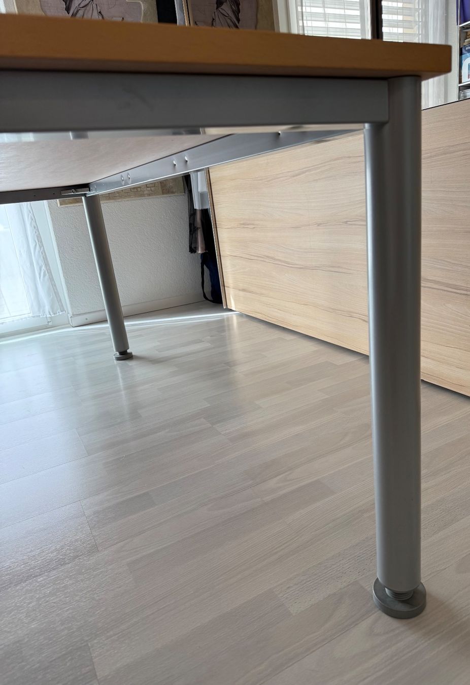 Schreibtische: Massiver Schreib/Bürotisch – Gebraucht aus Alosen von Nstoneman 3