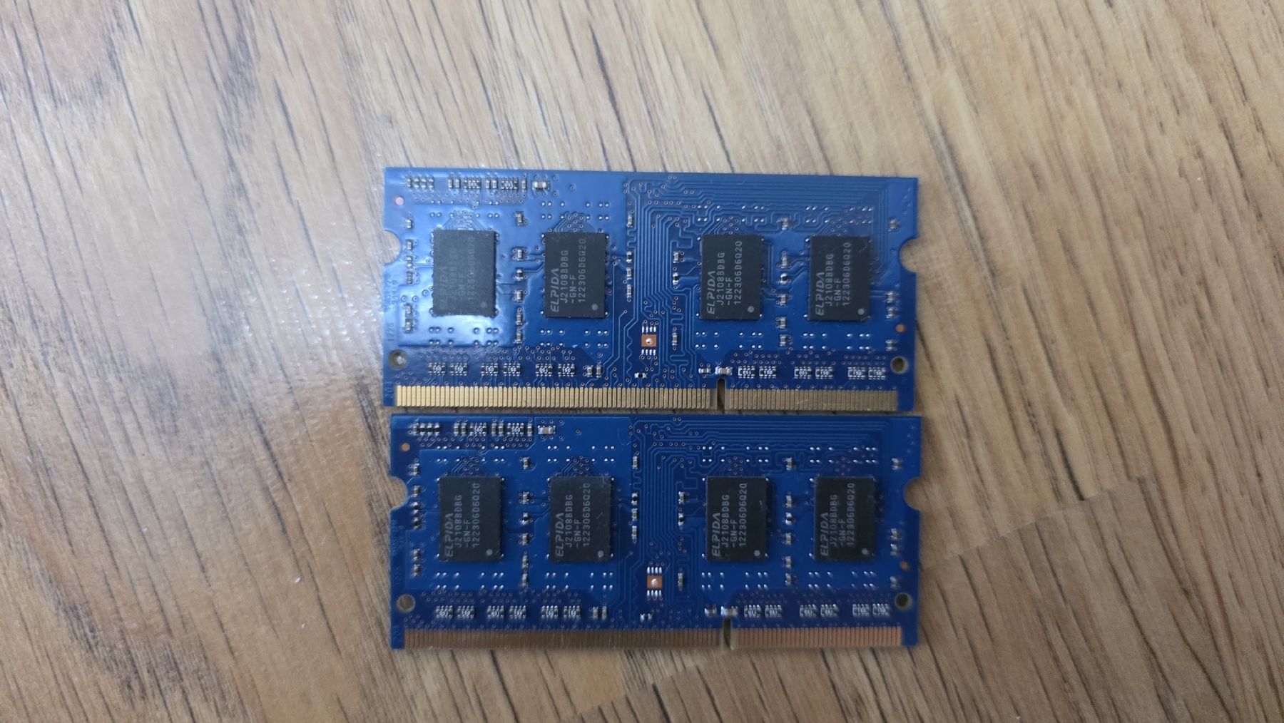 Memoria / RAM: 2x Elpida 2GB DDR3 RAM Modules PC3-12800S – Usato da Zell LU venduto da MatiMati2706 1