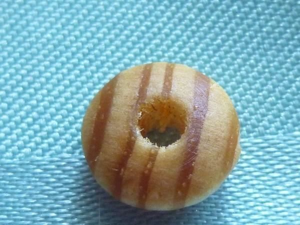 Knöpfe: 30 Holzknöpfe braun/beige 10 mm – Neu (gemäss Beschreibung) aus Hinwil von Glasperlen 1