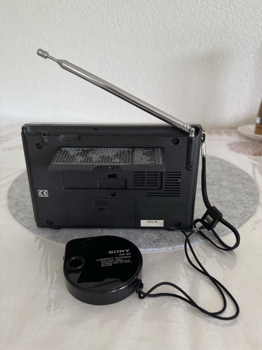 Sony Radio: RADIO SONY ICF-SW7600GR – Usato da Farvagny-le-Petit venduto da Ganor 1