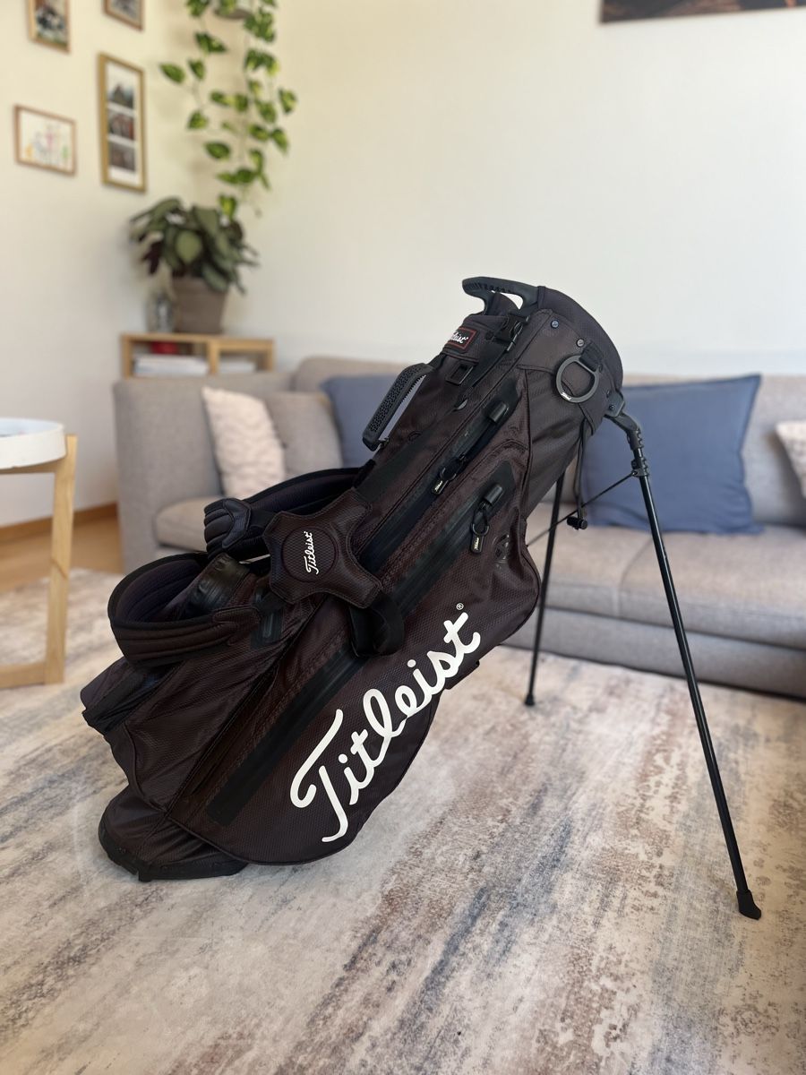 Titleist Borse: Titleist Players 4 StaDry Golf Bag – Usato da Pontresina venduto da ste_5mly