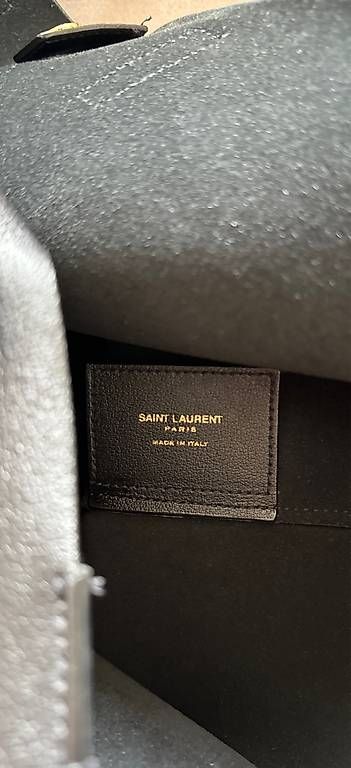 Borse da donna: Saint Laurent Shopper E/W aus Leder – Usato da Menzingen venduto da ath_2byd 4