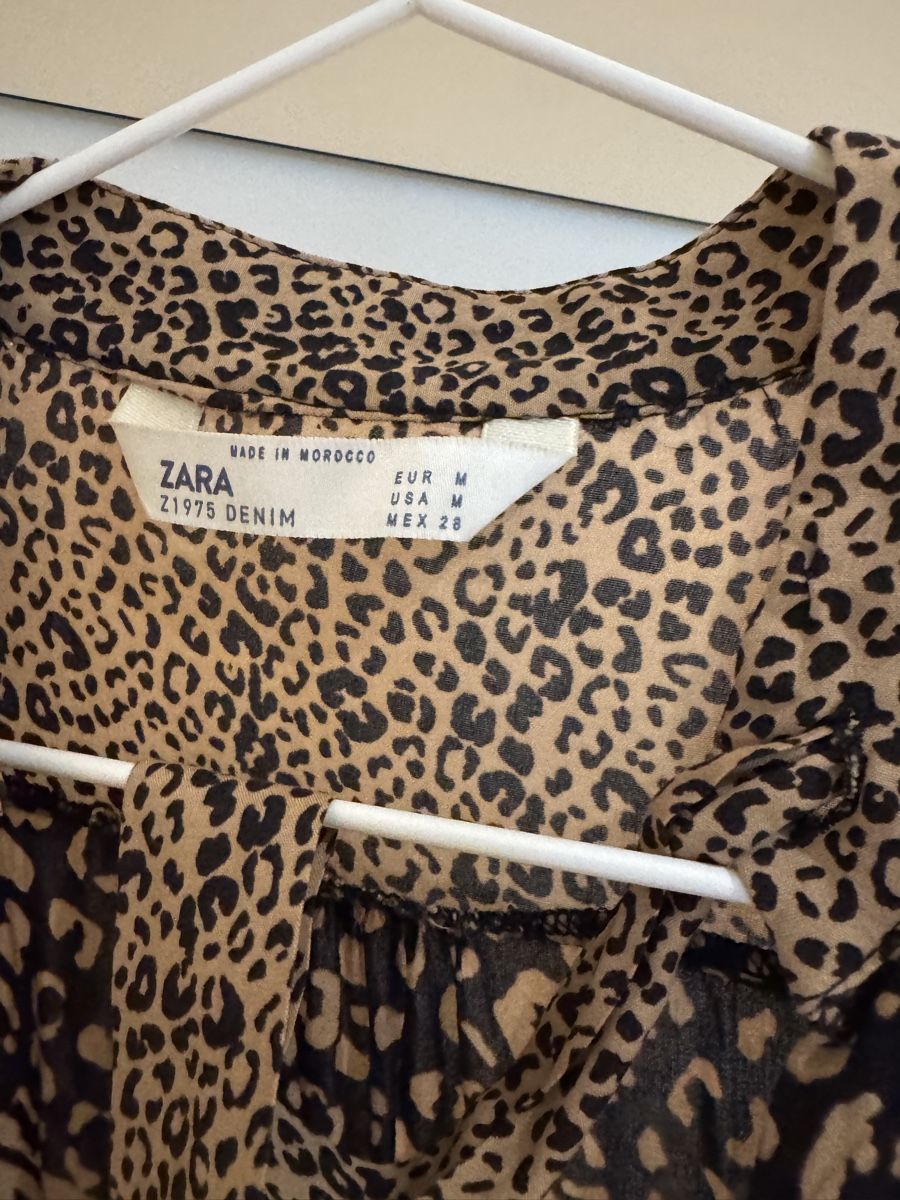 Kleider: Zara Kleid Leoprint Gr. M – Gebraucht aus Hinwil von YPMK61 1