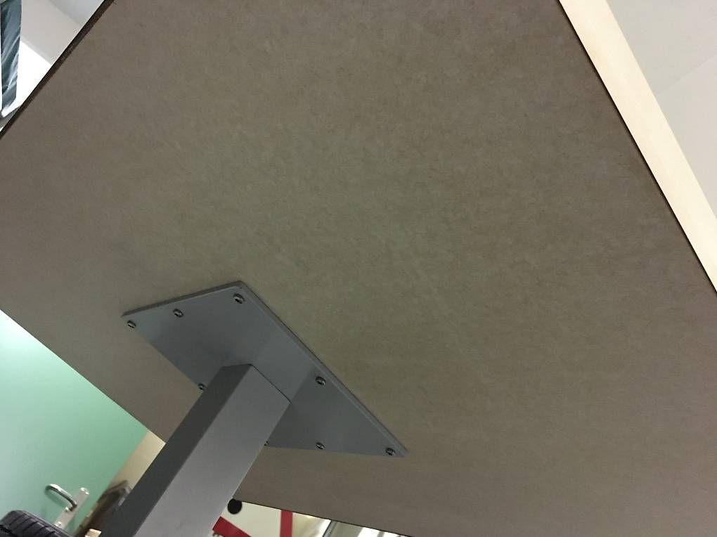 Tische: Bar Tisch – Gebraucht aus Schwaderloch von z_g 2