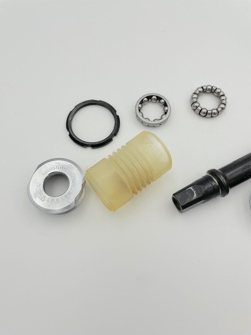 Pezzi di ricambio: Shimano Innenlager ITA – Usato da Solothurn venduto da VintageVelo81 2