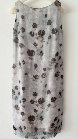 Sommerliches Kleid mit Rosenmuster, Grösse 8, Top Zustand