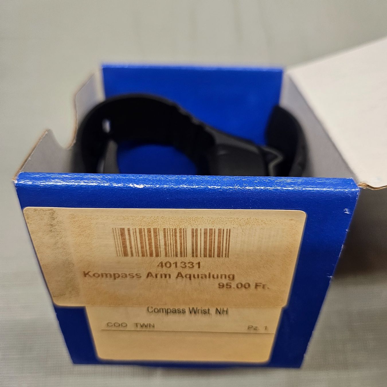 GPS & Strumenti di misurazione: Aqualung Kompass Armbanduhr Schwarz neu – Nuovo e nell'imballaggio originale da St.Gallenkappel venduto da RocknSkull 3