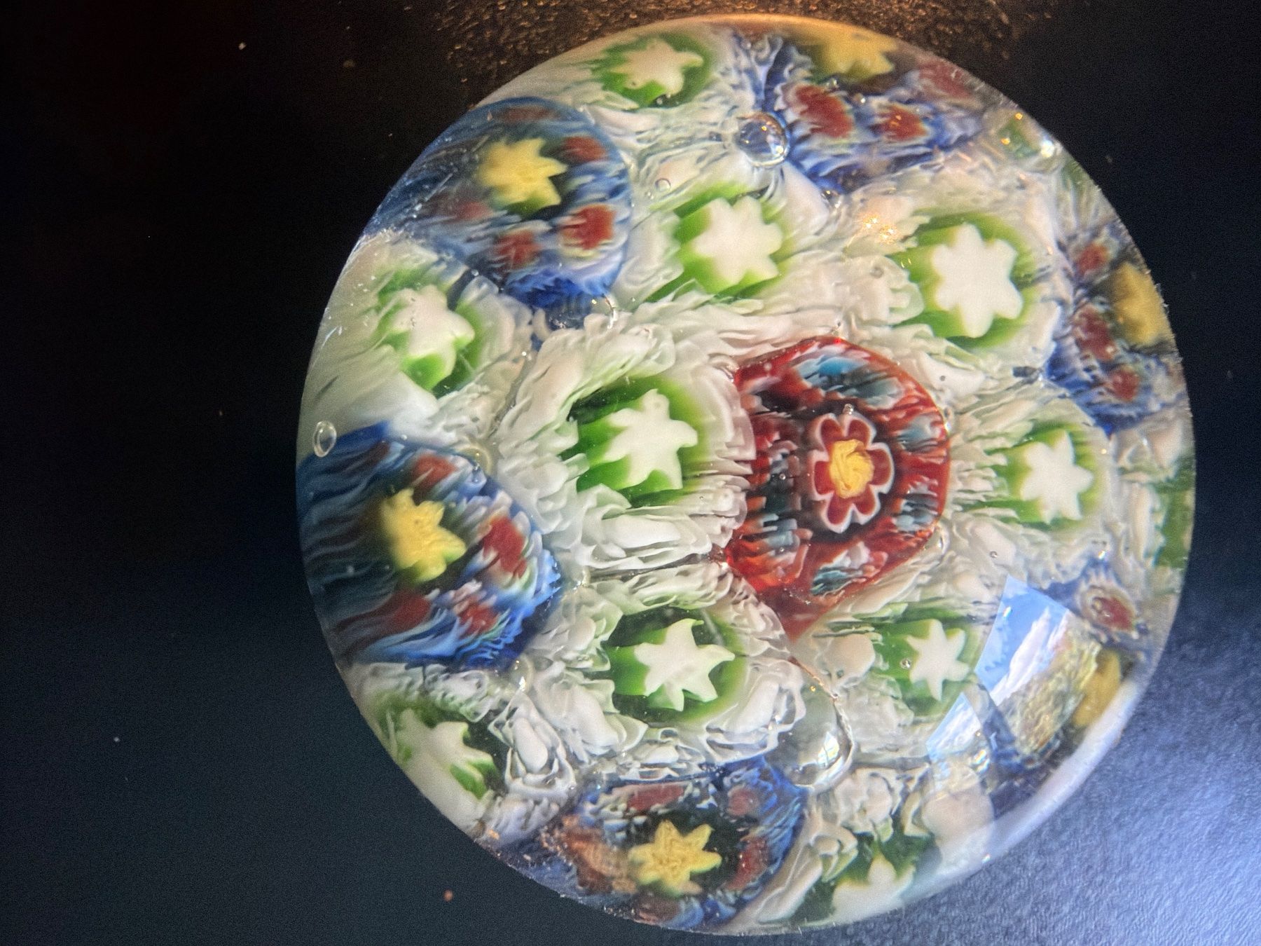 Murano Bicchieri: Murano Millefiori Paperweight – Nuovo (secondo la descrizione) da Gockhausen venduto da geo_ydf6