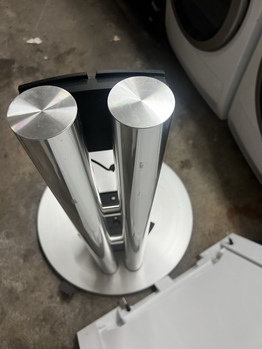 Monitore: Monitorhalterung von Bang & Olufsen,  – Gebraucht aus Trasadingen von Kaffee.mann 5