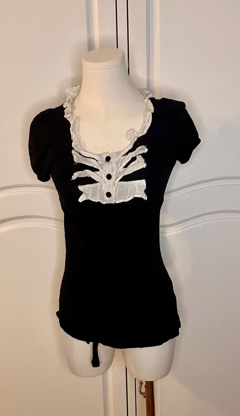 T-Shirts: Atmosphere T-shirt mit Schleife s – Gebraucht aus Pfaffhausen von Klaras_second_hand