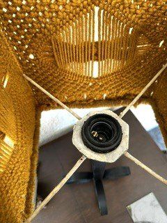 Lampen: +  MaKrAmeH  TisChLamPe  + – Gebraucht aus Winkel von zeho 3
