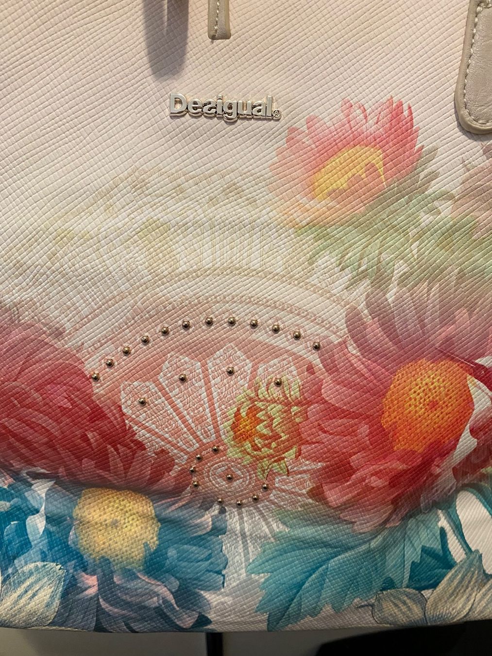 Desigual Sacs femmes: Damentasche  desigual – D'occasion à Pfungen par Sheki56 1