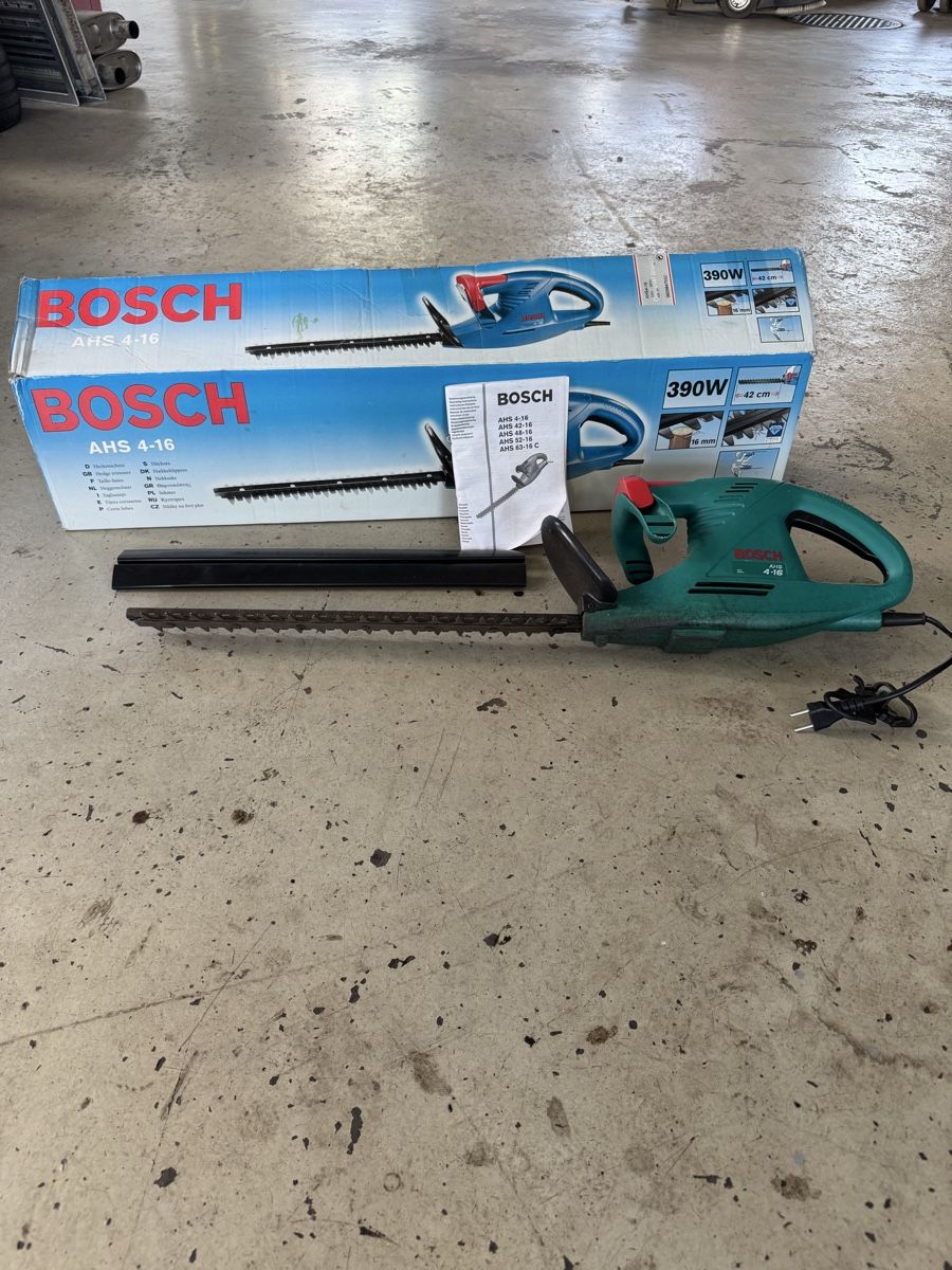 Bosch Tutti gli attrezzi: Heckenschere Bosch – Usato da Bazenheid venduto da Raoul99
