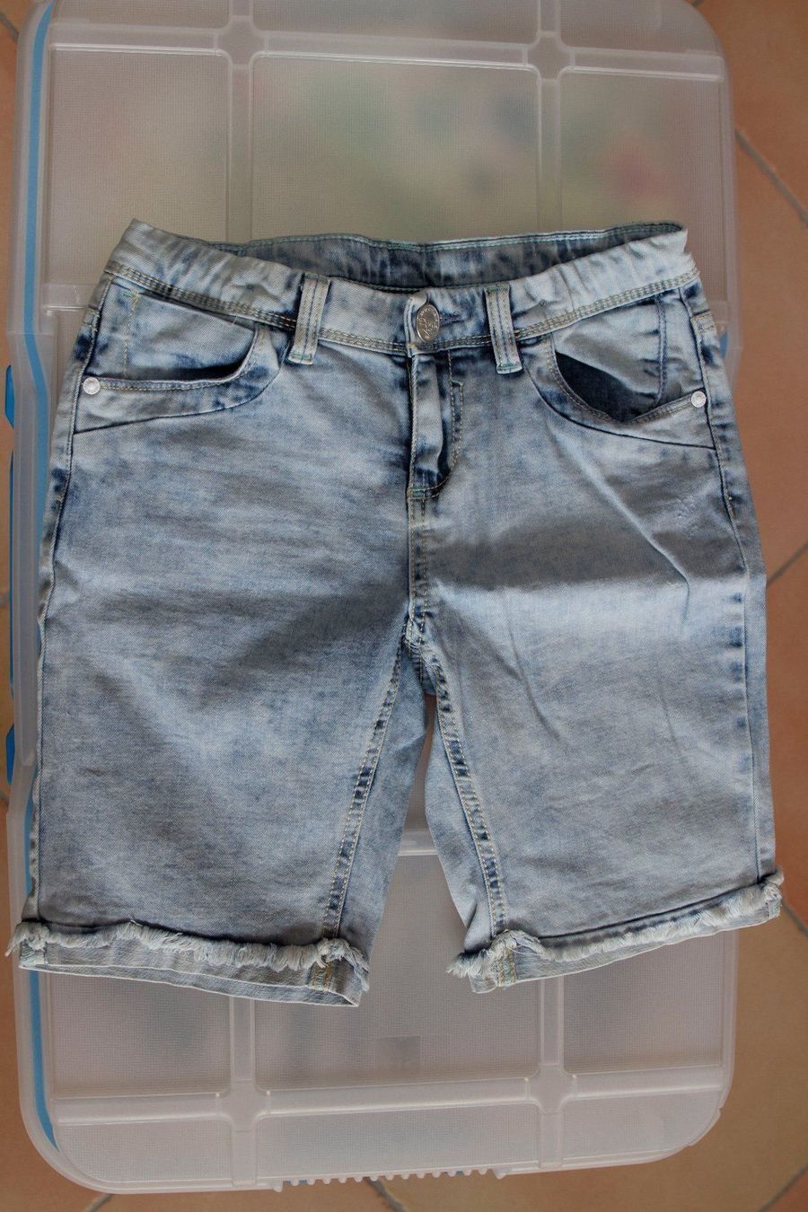 Hosen: Jeansshorts, Gr. 146 – Neu (gemäss Beschreibung) aus Gossau ZH von Roli1