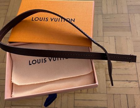 Louis Vuitton Riemen wechseln L 46 cm B 1.1 cm Pochette