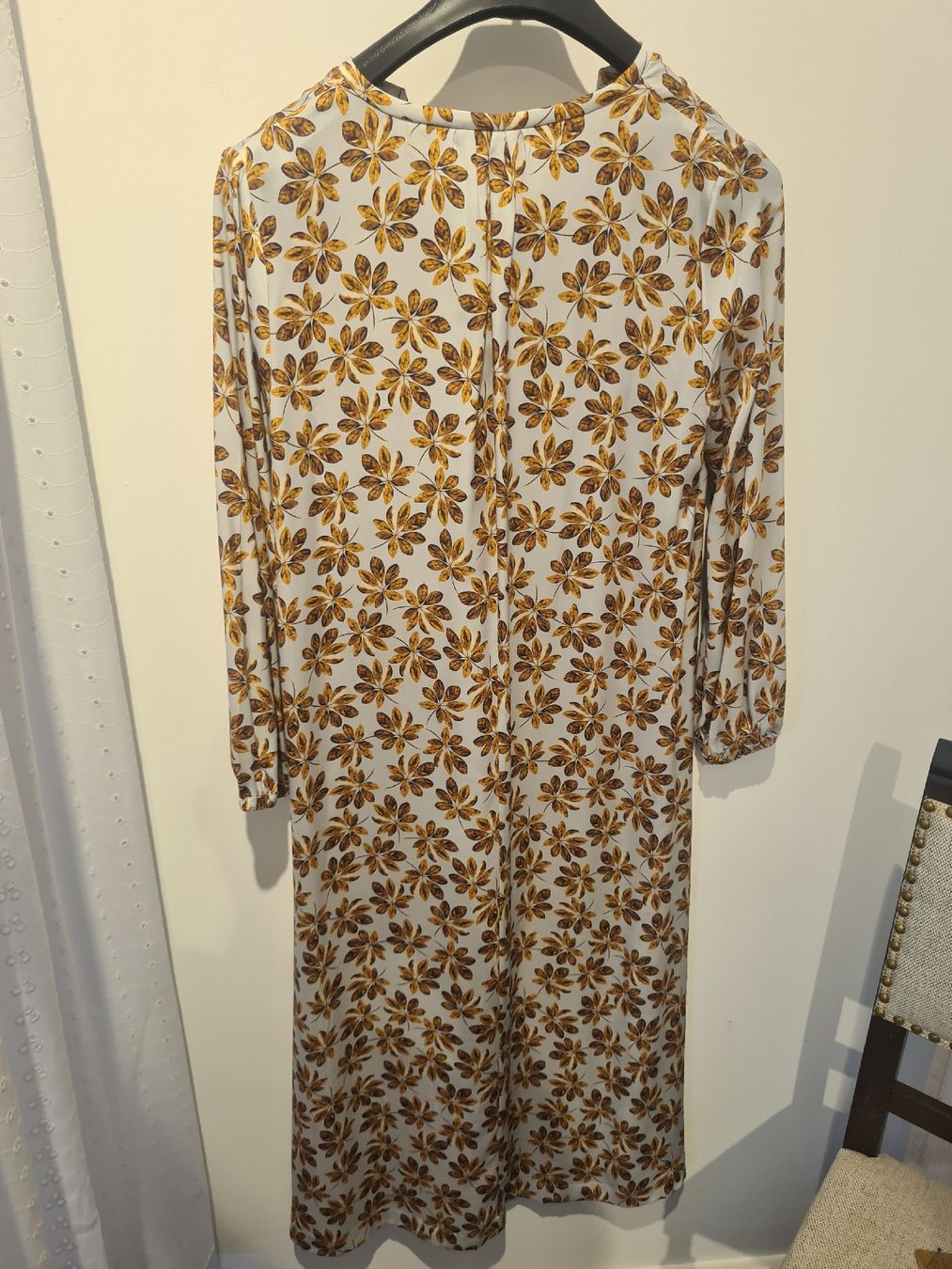 Hemisphere Vestiti: Hemisphere Seidenkleid mit Herbstlaub Muster, Gr. S – Usato da Adligenswil venduto da FriedasWelt 2