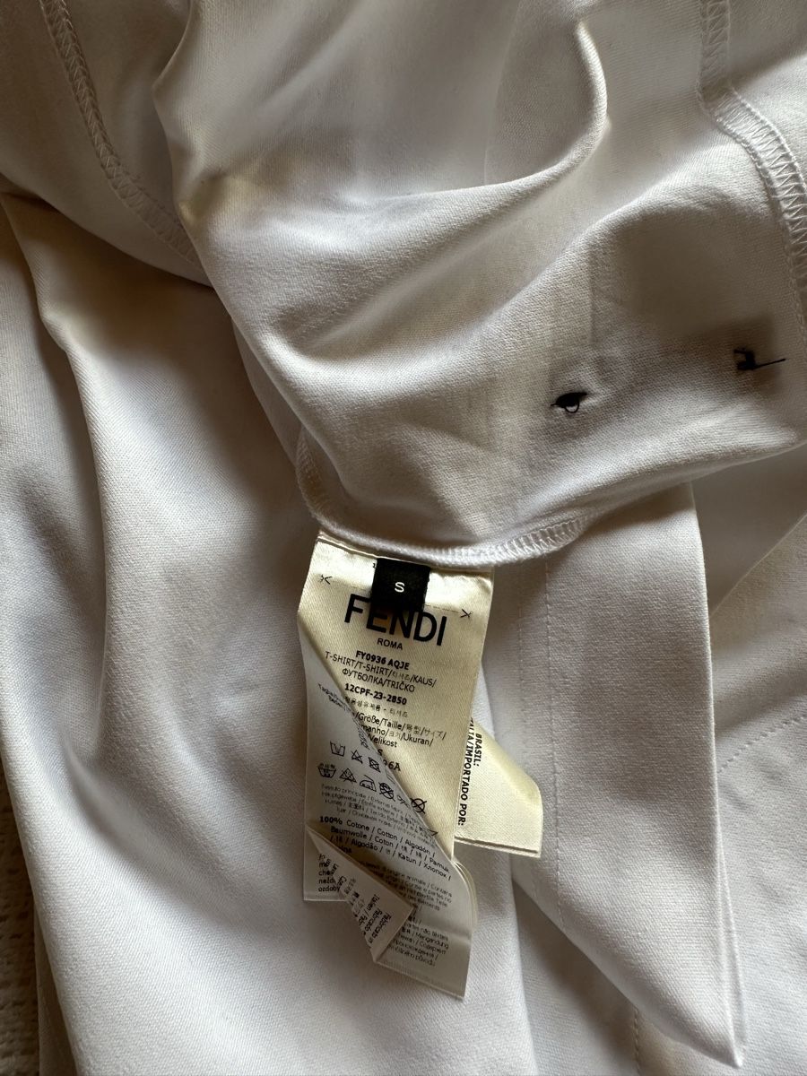Fendi T-shirts: Fendi T-Shirt – D'occasion à Vaduz par whitepalmtree 3