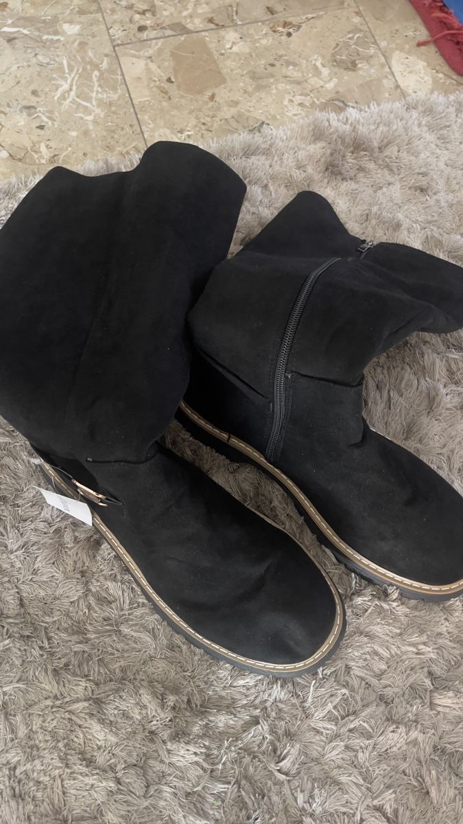 Scarpe da donna: Neue Stiefel Gr. 41 schwarz – Nuovo (secondo la descrizione) da Trimbach venduto da Alessia75 8