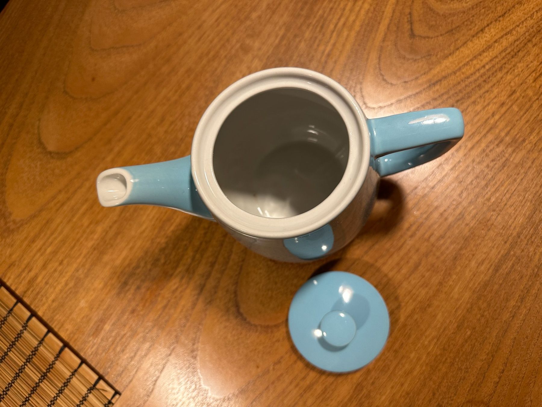 Rössler Théières: Rössler Krug hellblau 1.5 L – D'occasion à Bern par piz-bernina 1