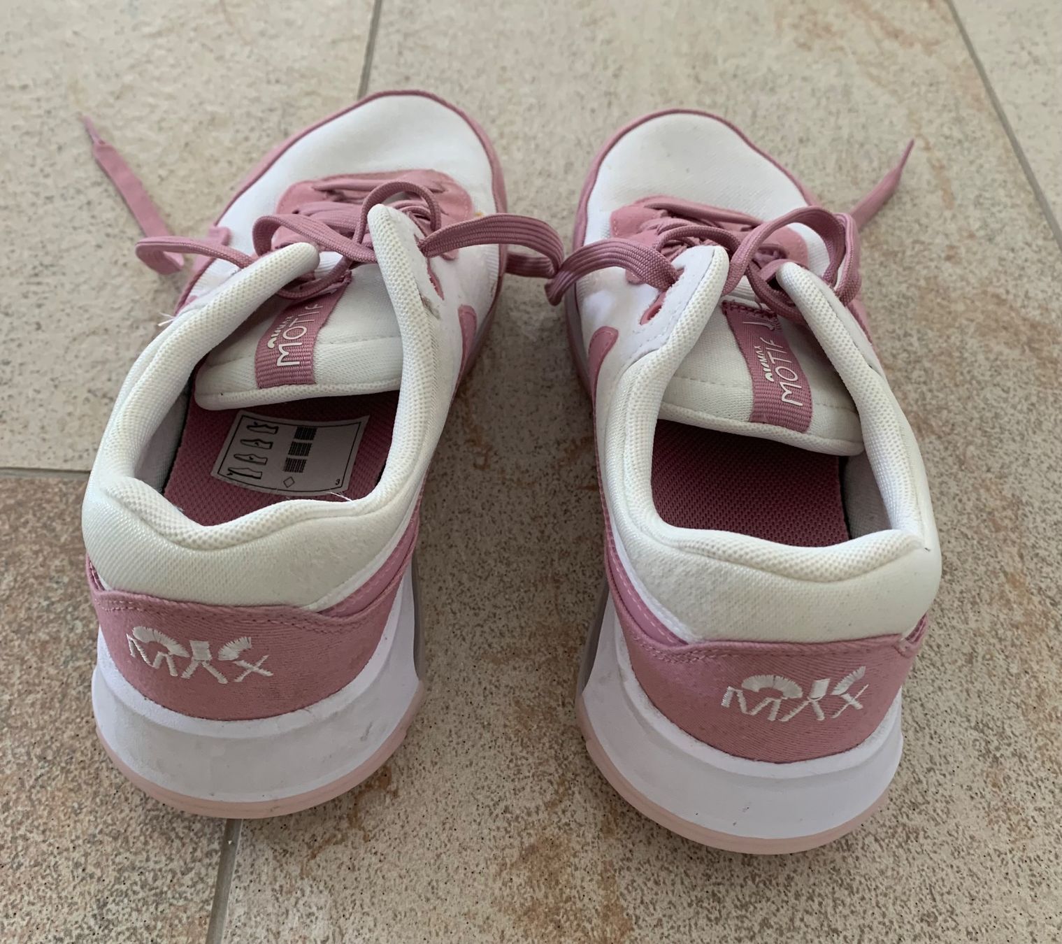 Nike Scarpe da donna: Turnschuh – Usato da Buchs SG venduto da BubiLuna 2