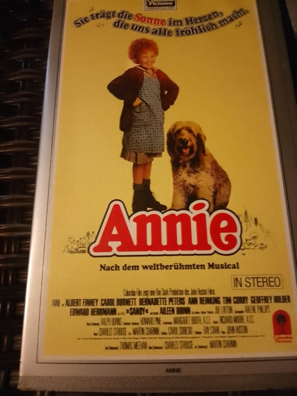 Tutti i VHS: Annie VHS RCA CVT 10072 – Usato da Remetschwil venduto da Privatflohmi