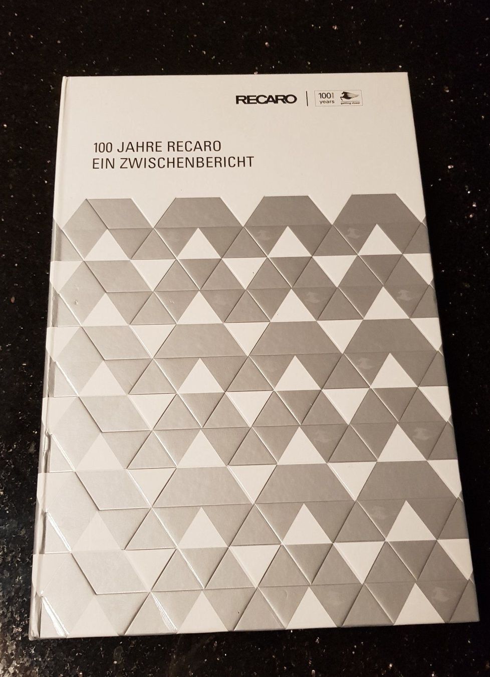 Bücher: Buchmappe 100 Jahre Recaro – Neu (gemäss Beschreibung) aus Dachsen von Topparts1
