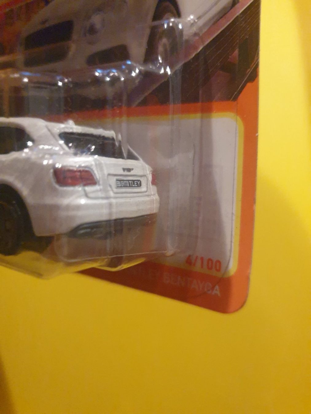 Matchbox Modellini d'auto: Matchbox '18 BENTLEY BENTAYGA – Nuovo e nell'imballaggio originale da Oftringen venduto da Rotor 4
