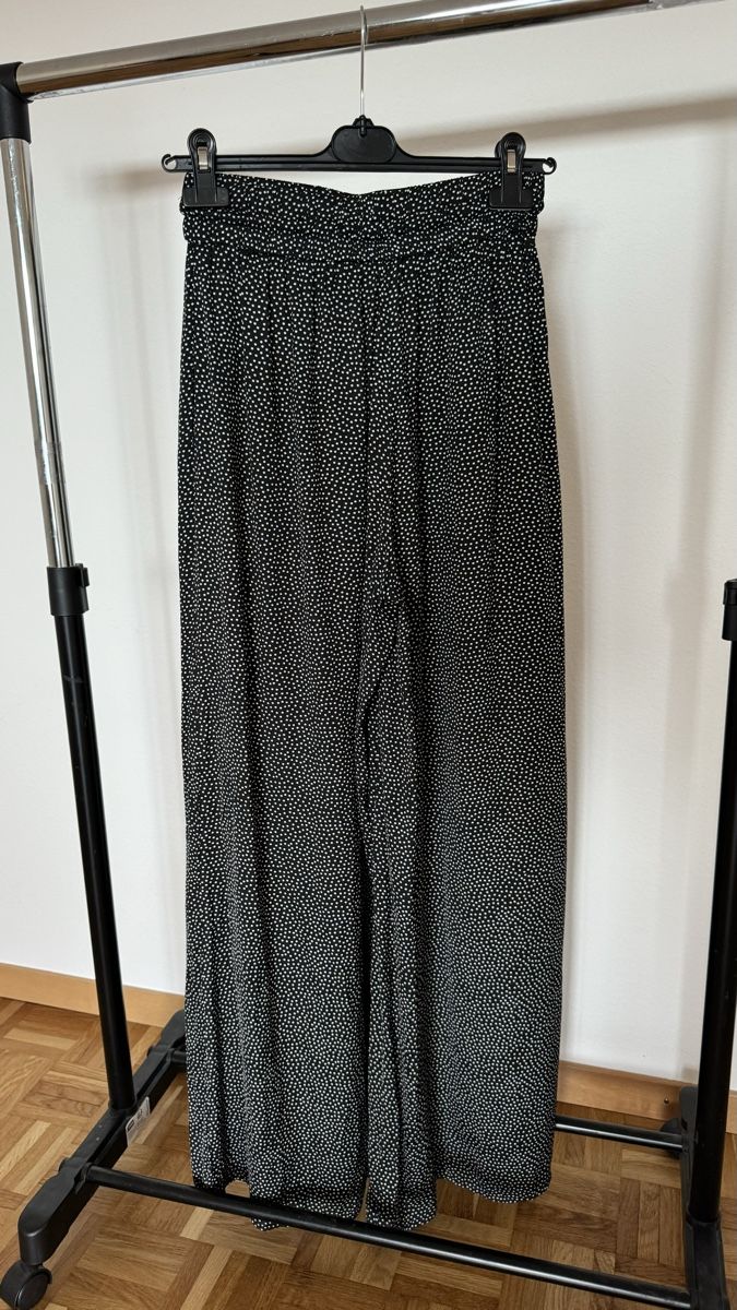 Zara Pantaloni: Zara Sommerhose – Usato da Schaffhausen venduto da R_Muzh 1