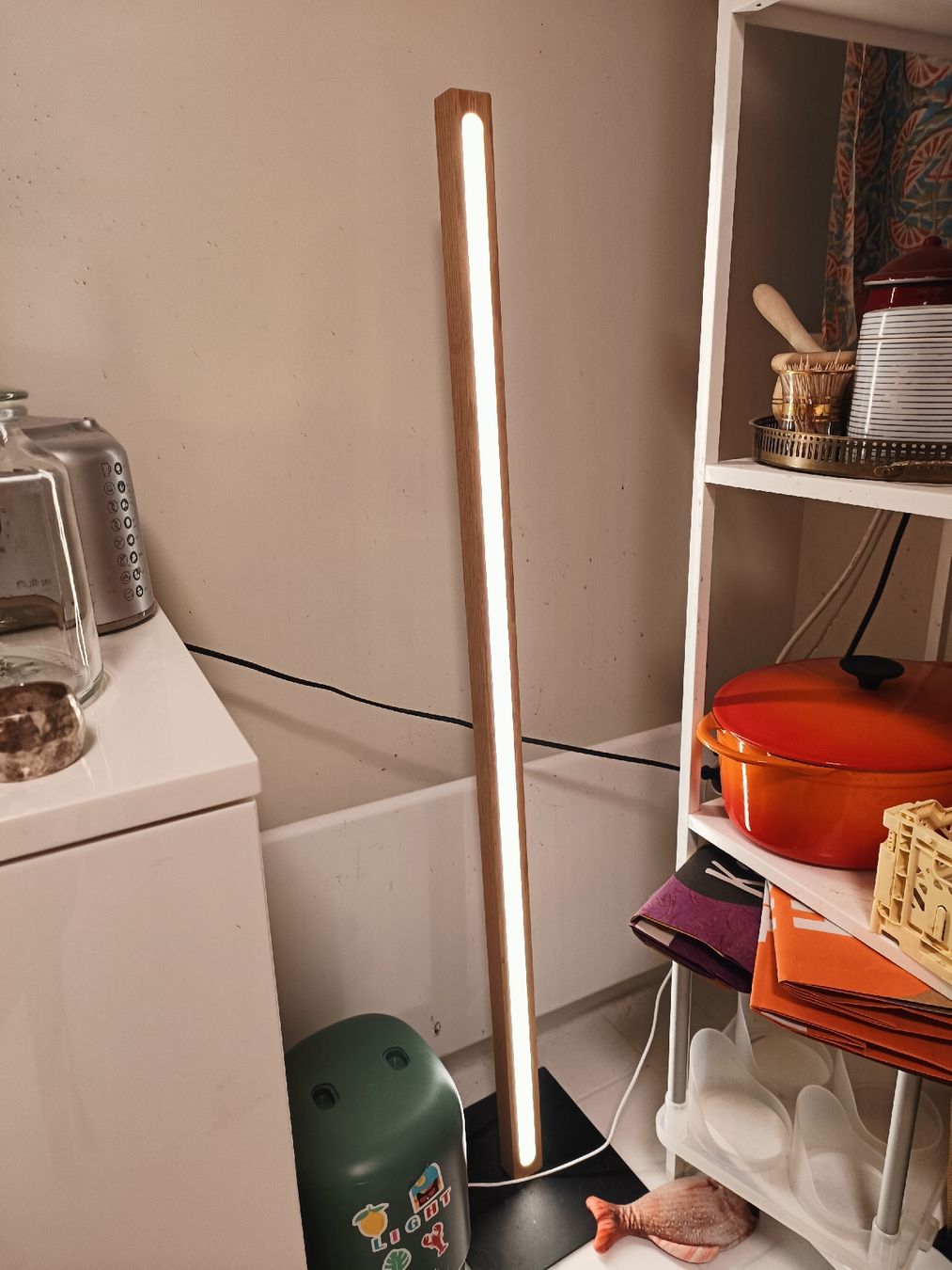 Lampen: Lampe sur pied néon – Gebraucht aus Genève von Lenapop