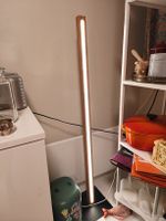 Lampe sur pied néon