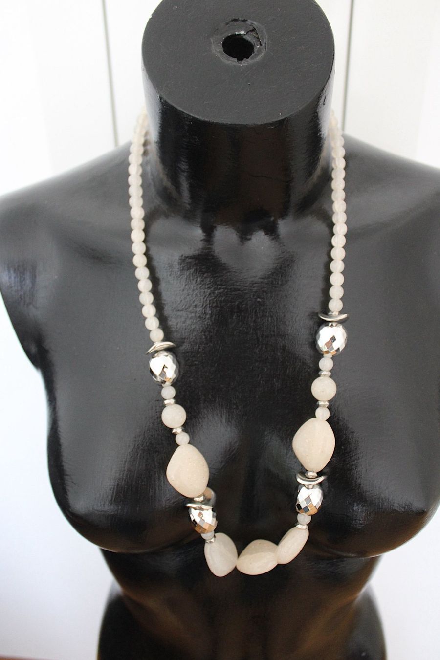 Ketten: Modeschmuck Kette, Länge ca. 37 cm – Gebraucht aus Locarno von madame-tus-sauds 3