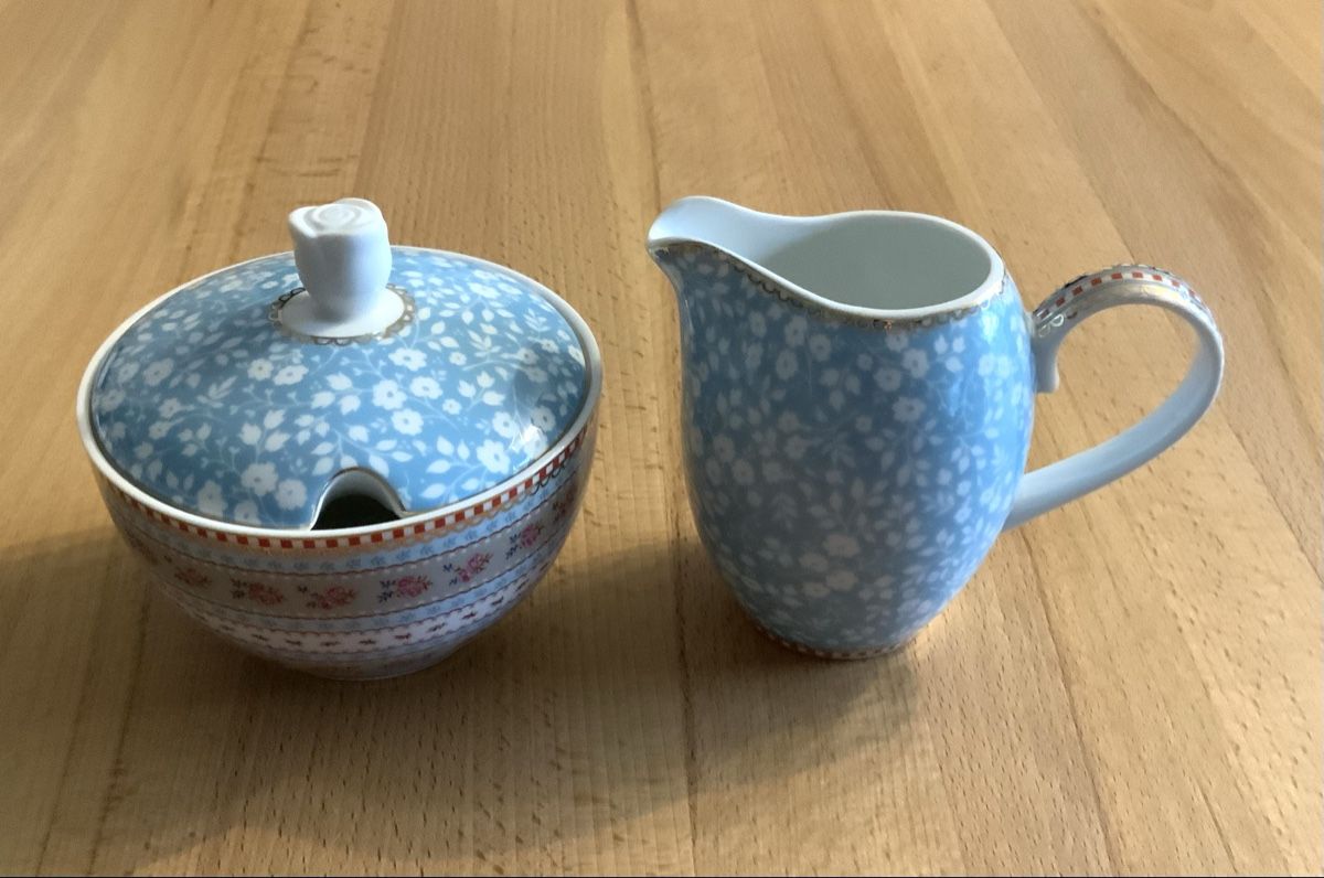 Set di piatti: Pip Studio: Milchkännchen mit Zuckerdose, neuwertig – Nuovo (secondo la descrizione) da Lufingen venduto da lotzstef