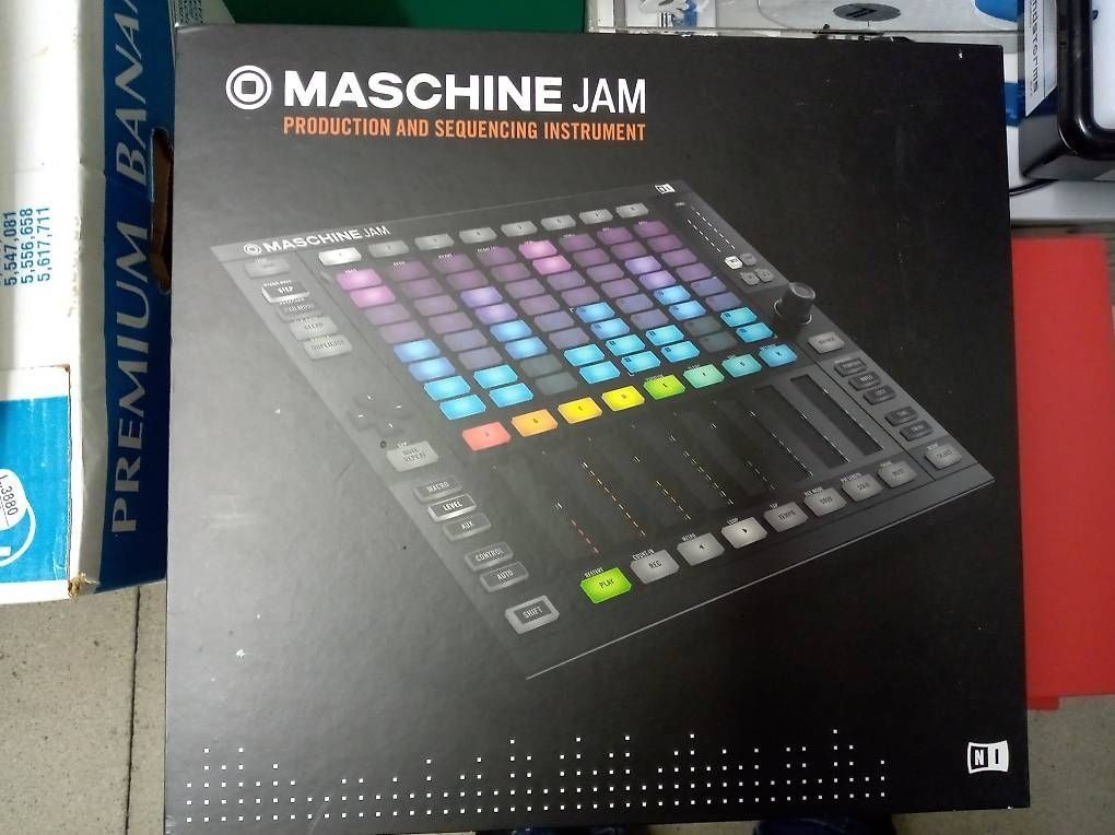 Native Instruments Strumenti musicali: Native Instrument Set. – Usato da Bad Ragaz venduto da wie_2xls 2