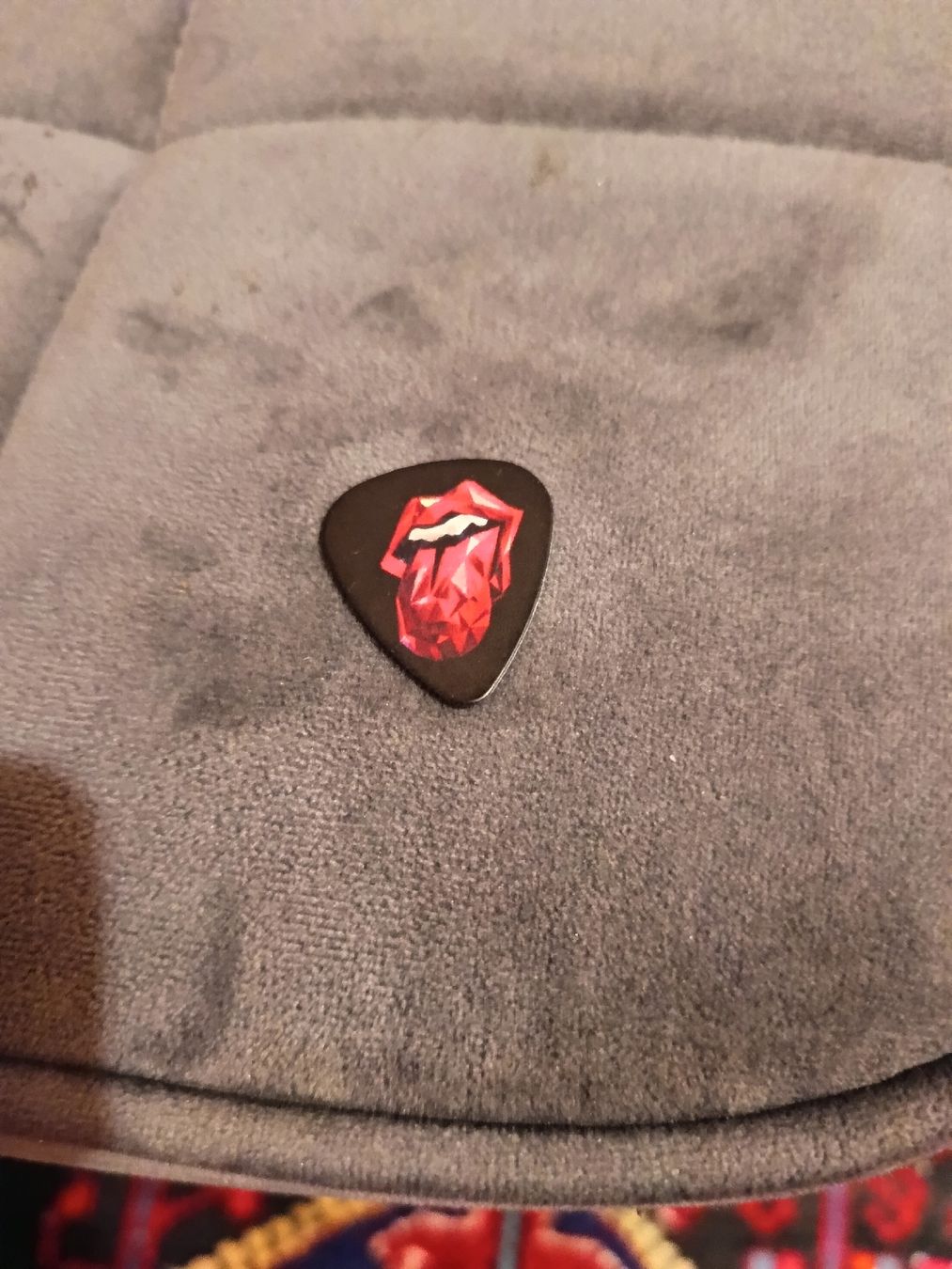 Strumenti musicali: Rolling Stones Tour 2024 Plektrum Hackney Diamonds Original – Usato da Herisau venduto da gameroberschan 1