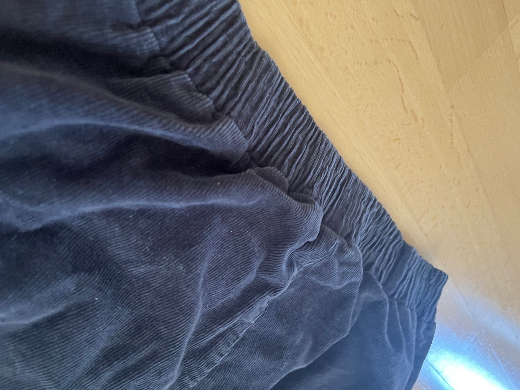 Pantaloni: Mädchen Hose Gr 11-12 – Usato da Olten venduto da B_Leonie 2