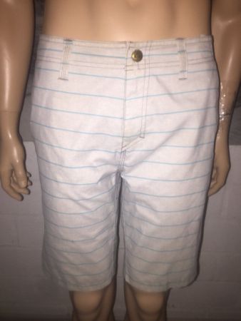 Bermuda QUIKSILVER    Taille/Grosse W 30 ( S )