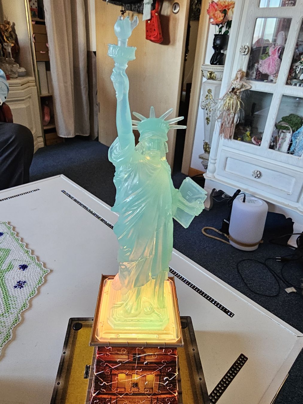 Ravensburger Puzzle: 3D Puzzle Freiheitsstatue mit LED Beleuchtung – Usato da Egerkingen venduto da sirod05 7