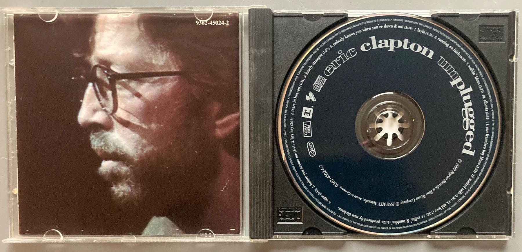 CDs: ERIC CLAPTON - UNPLUGGED – D'occasion à Poliez-Pittet par Newtown-Records 2