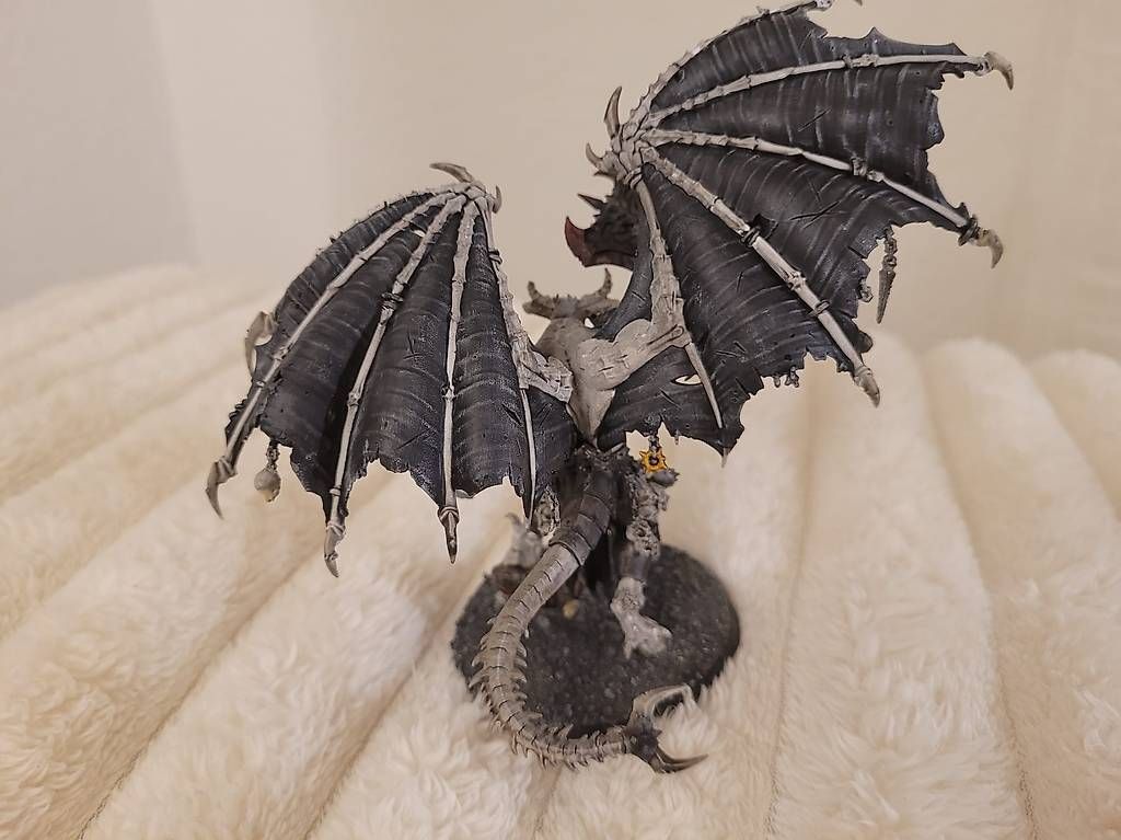 Kit di modellismo & Modellini statici: Daemon Prince with wings / Warhammer 40k/AoS – Usato da Hunzenschwil venduto da kevinho88 1