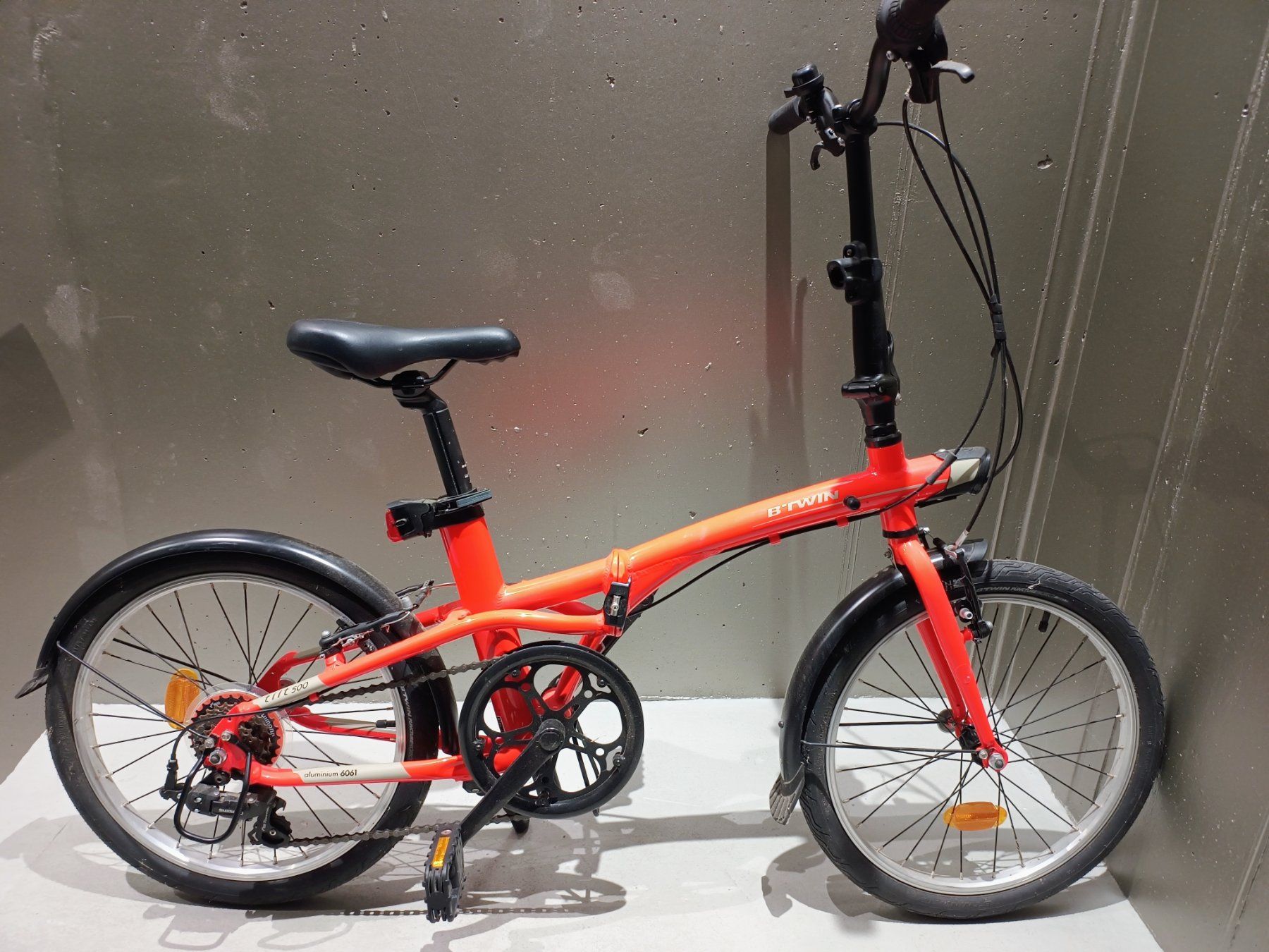 Velos: Klapp-Fahrrad – Gebraucht aus Wichtrach von pdd_c5wn