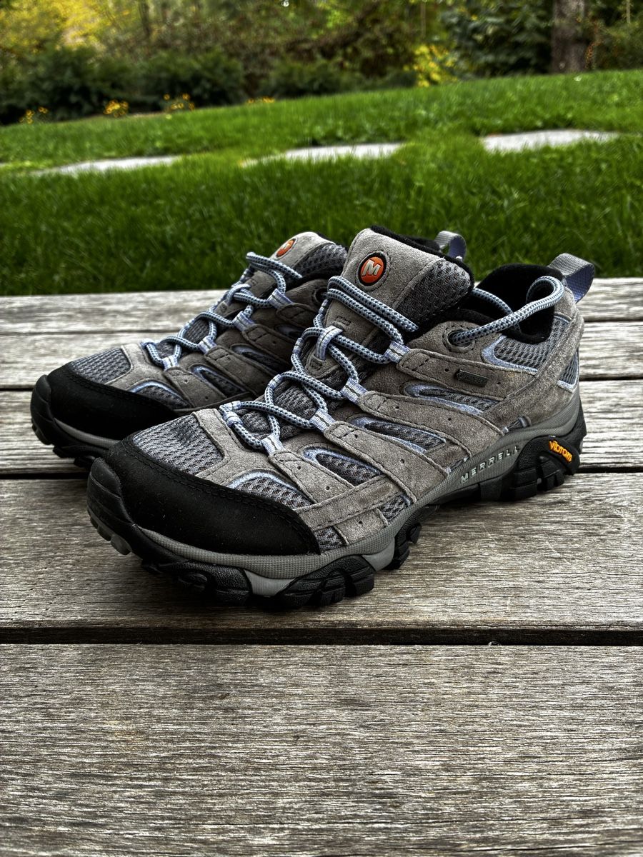 Merrell Scarpe da donna: Merrell Moab 2 GTX Damen Wanderschuh – Nuovo (secondo la descrizione) da Appenzell venduto da bond77