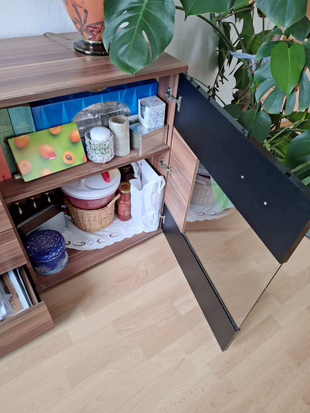Cassettiere: Sideboard – Usato da Zürich venduto da Manzanita 4