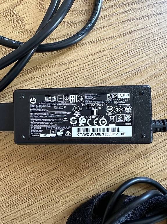 Caricabatterie: Original 45W Netzteil HP 741727-001 – Usato da Basel venduto da KoFI-CoSI 1