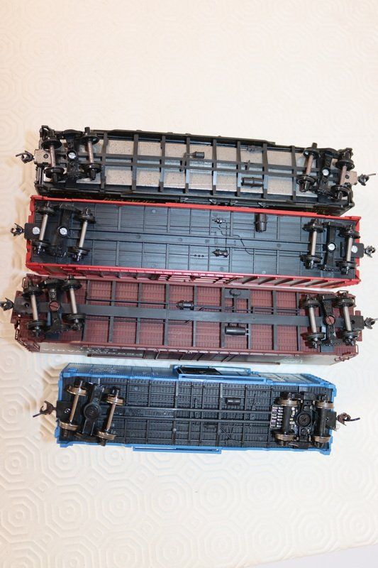 Modellini di ferrovie: 4 US Güterwagen ( 644 ) – Usato da Kerzers venduto da Winu64 7