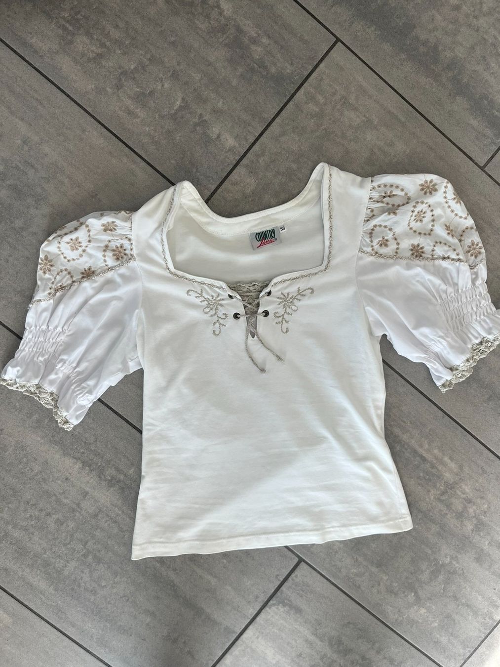 Kostüme: Dirndl Bluse Weiss – Gebraucht aus Otelfingen von Denis_ZH