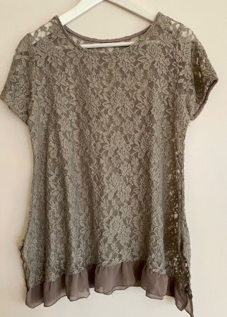 Spitzenoberteil, taupe Gr. M/L
