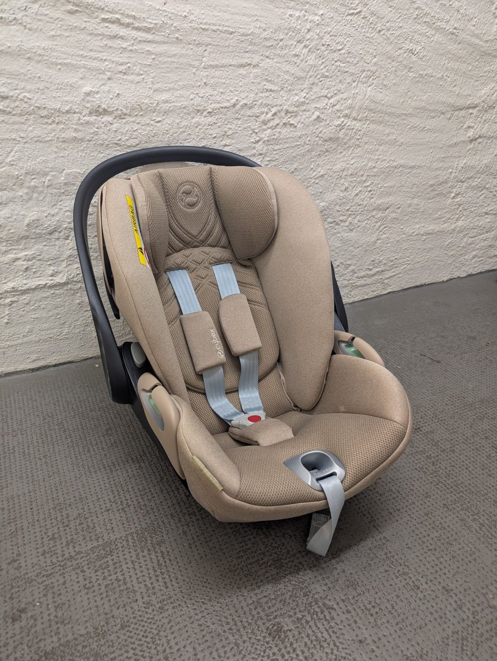 Cybex Auto-Kindersitze: Cybex Cloud T-plus i-size Babyschale + Base T ISOFIX Station – Neu (gemäss Beschreibung) aus Basel von stephaneK02 3