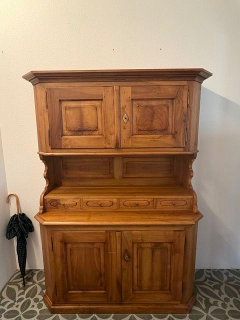 Buffets: Nussbaum Buffet – D'occasion à Engelberg par cla_Janine