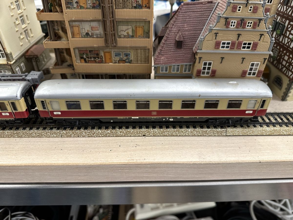 Märklin Modelleisenbahnen: Märklin 3053 DB BR 103 Reisezug – Gebraucht aus Lupsingen von New-Haven 5