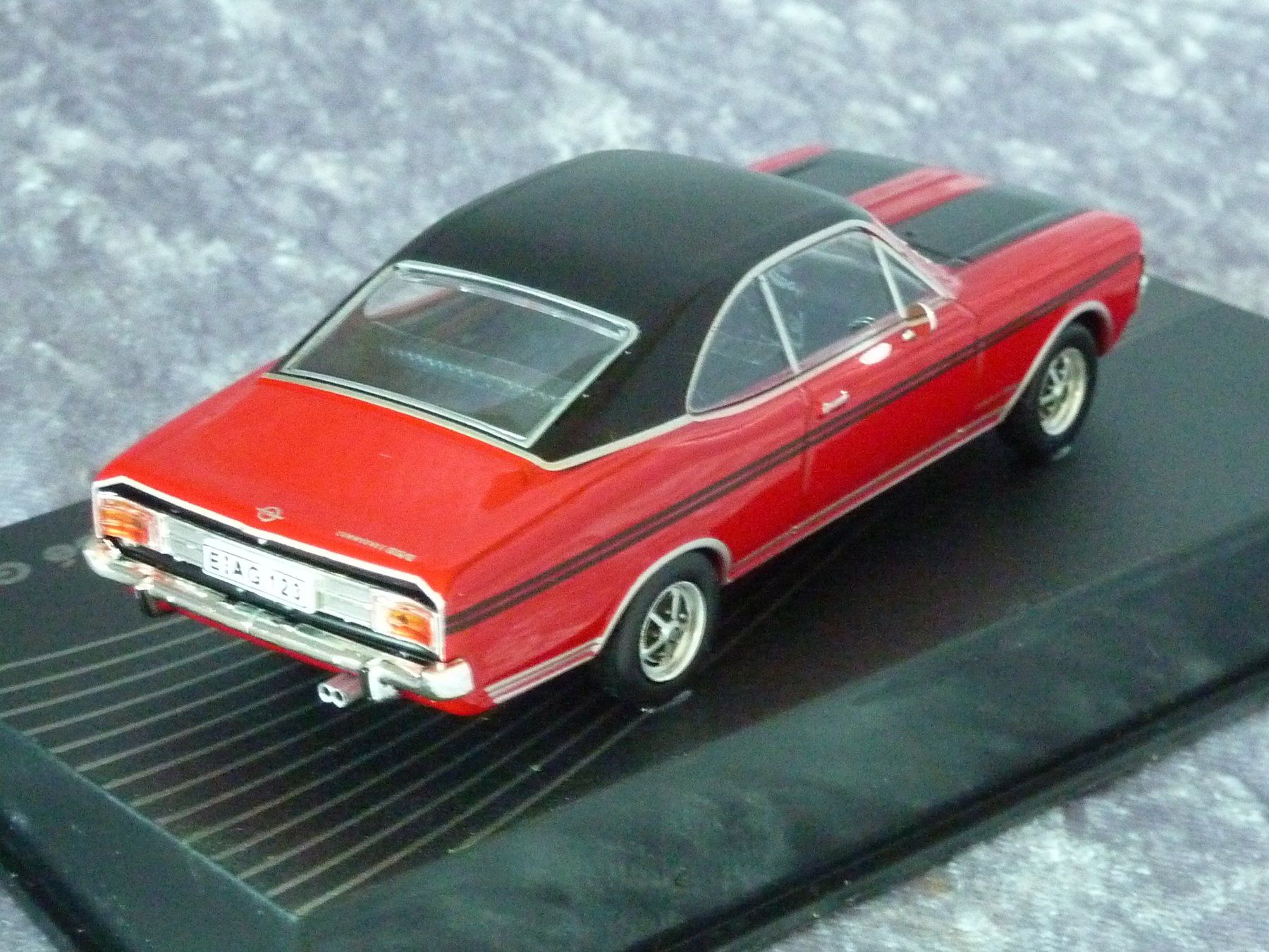Opel Modellini d'auto: Opel Commodore ACoupe GS/E  1:43 – Nuovo (secondo la descrizione) da Dürrenäsch venduto da modellautos4you 4
